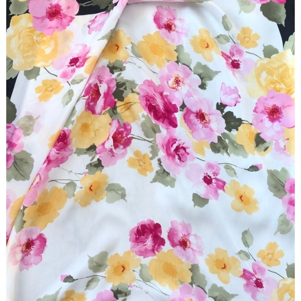 OSCAR DE LA RENTA Women's 100% Pure Silk Classic Floral Scarf Printed  34"/34"